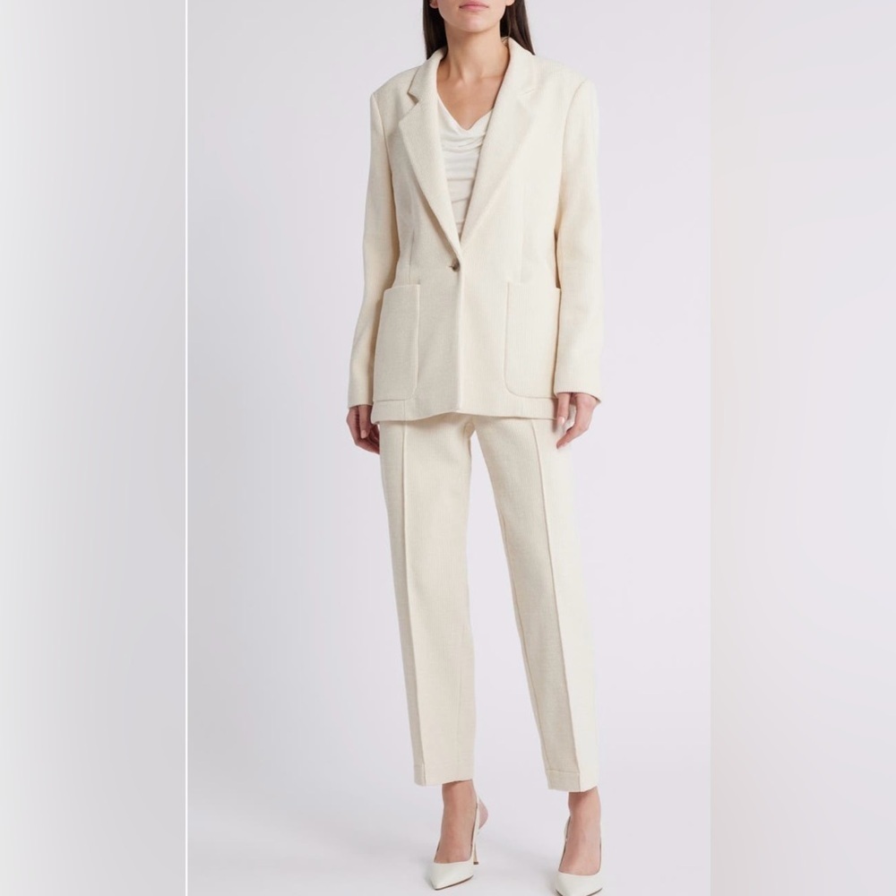 NWT Janka Ribbed Jacket
BOSS Size 8 - Picture 4 of 7
